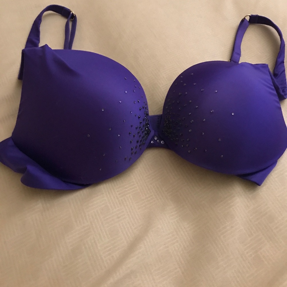 Beautiful navy with bling bra VS