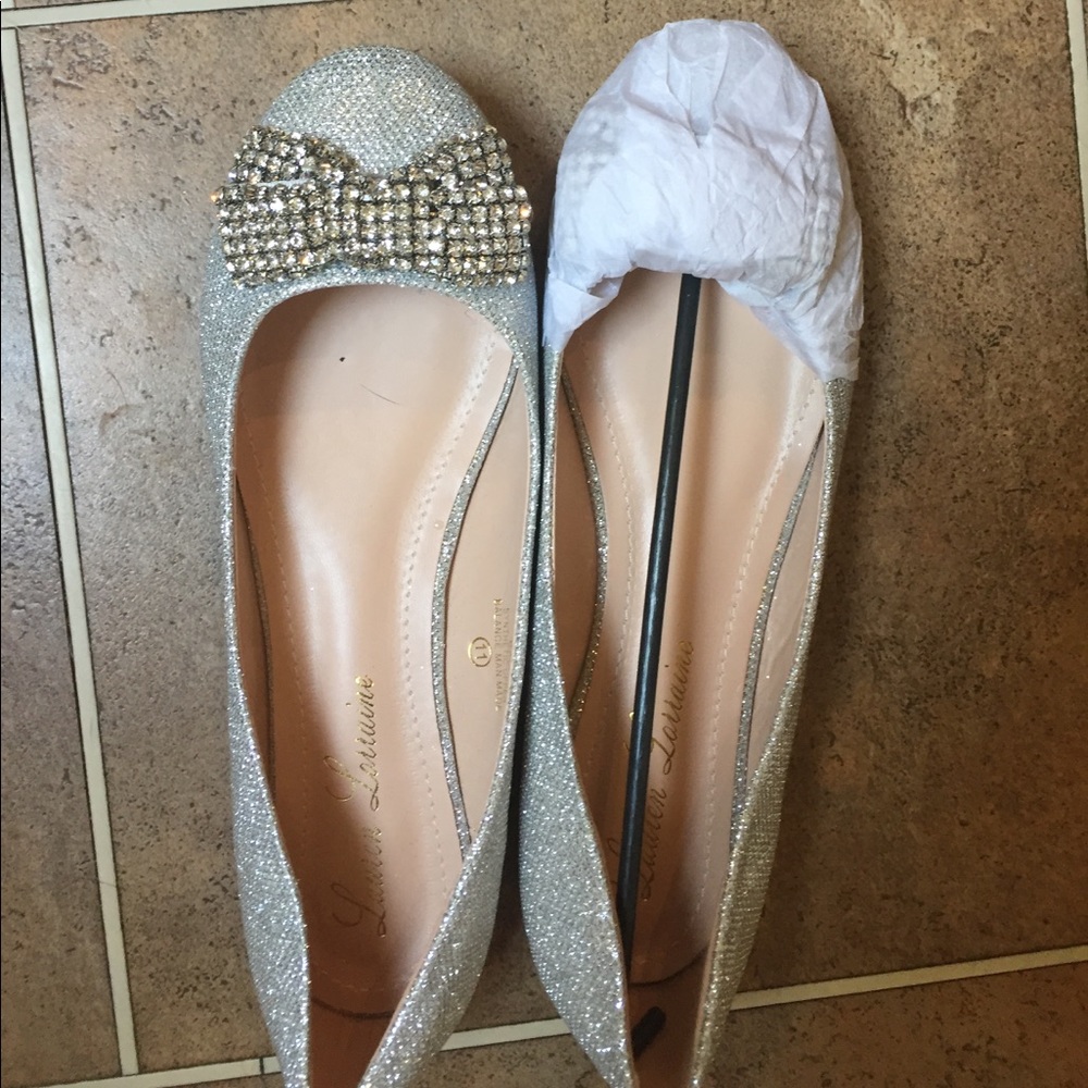 Lauren Lorraine sz11 brand new silver shoes