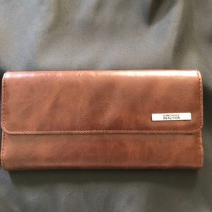 Kenneth Cole Women's wallet