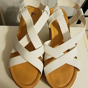 Size 9-10 White Sandals