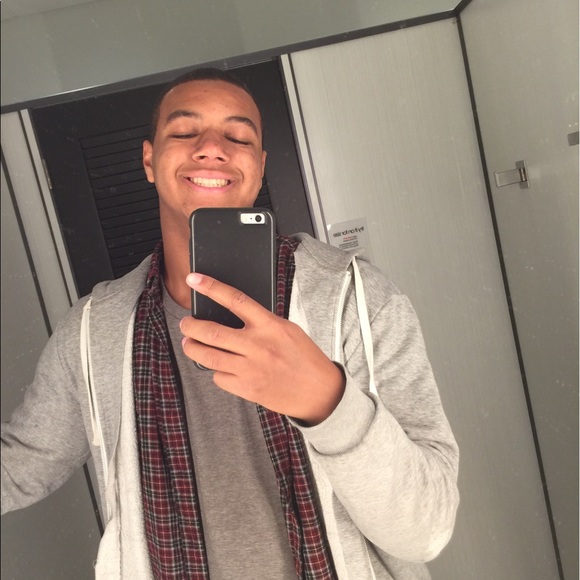 Meet your Posher, Julius - Picture 1 of 1