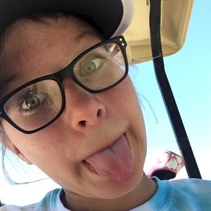 Meet your Posher, Grace