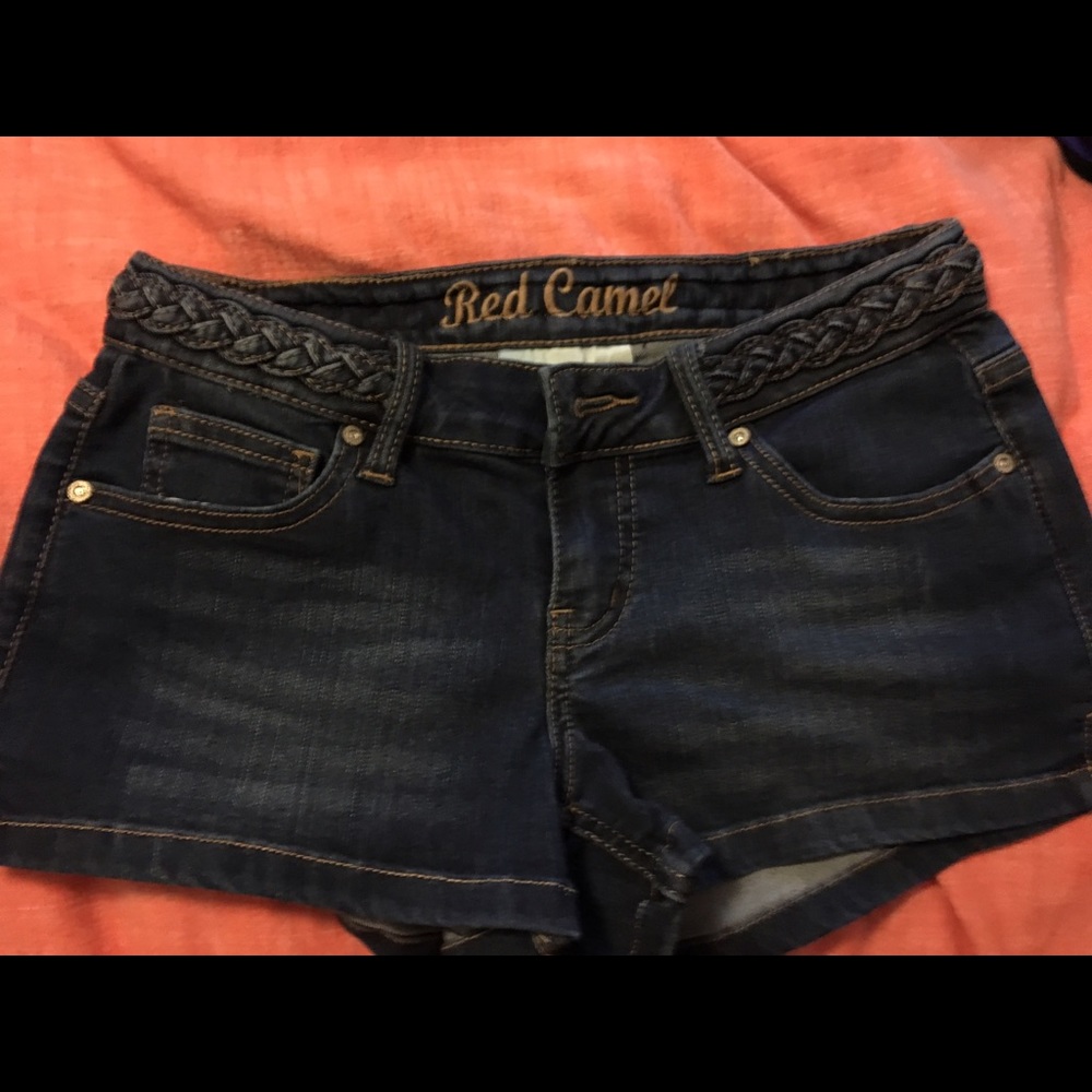 Red camel shorts