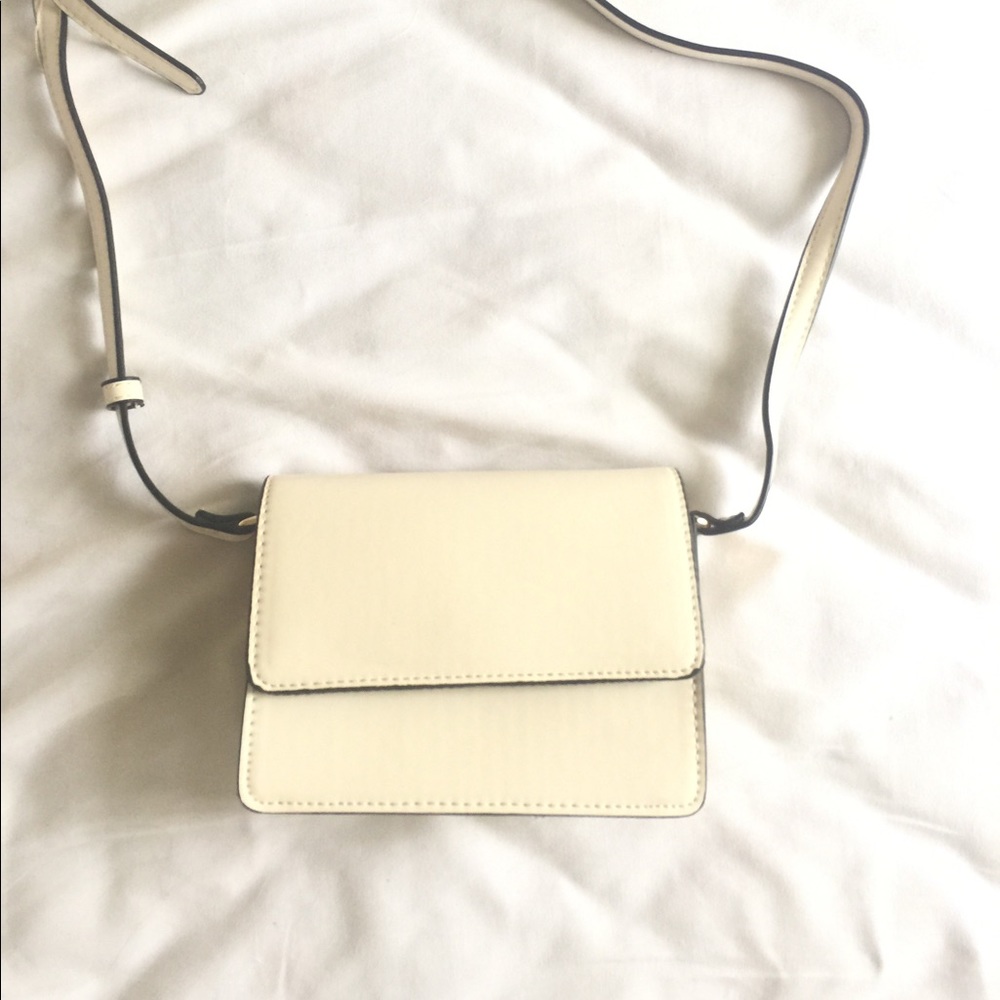 Forever 21 Cream Crossbody Bag Purse Cute