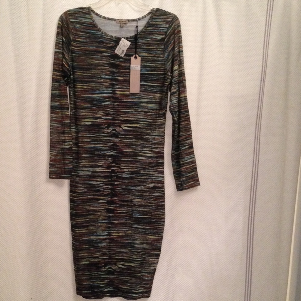 Anamá long sleeved Bodycon midi dress