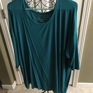 Longer on one side at bottom green top