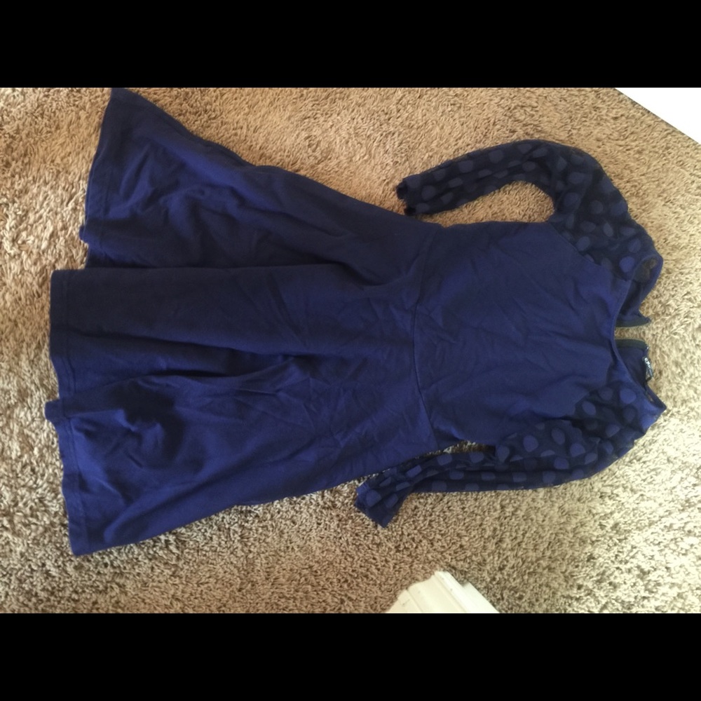 Navy sleeved dress