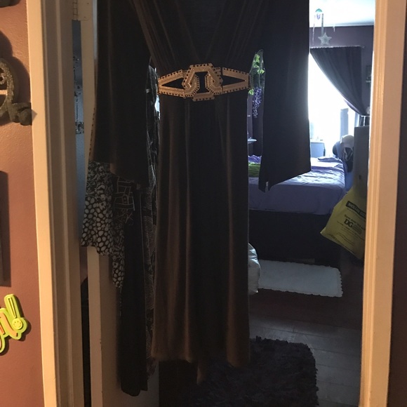 GORGEOUS DRESS!! - Picture 2 of 6