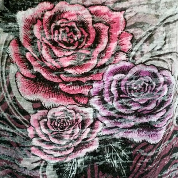 โจHPโจ Cap Sleeve Multi-color T-shirt - Picture 4 of 6