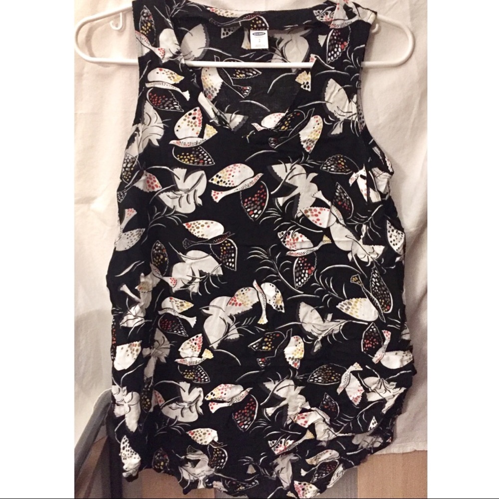 SALE! Old Navy Sleeveless top