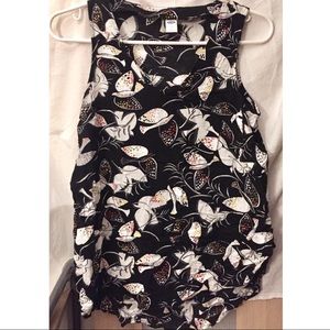 SALE! Old Navy Sleeveless top