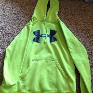 Under Armour sweatshirt
