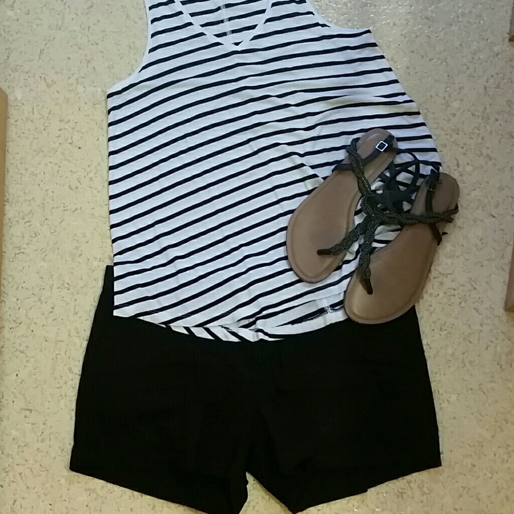 Old navy black shorts