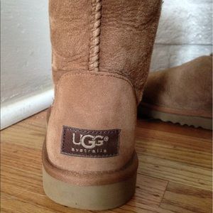 UGG Classic Short Boots