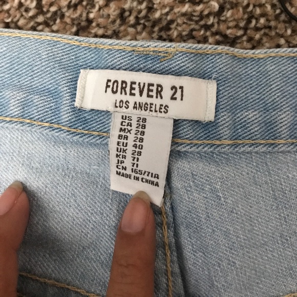 Forever 21 jean shorts - Picture 3 of 3