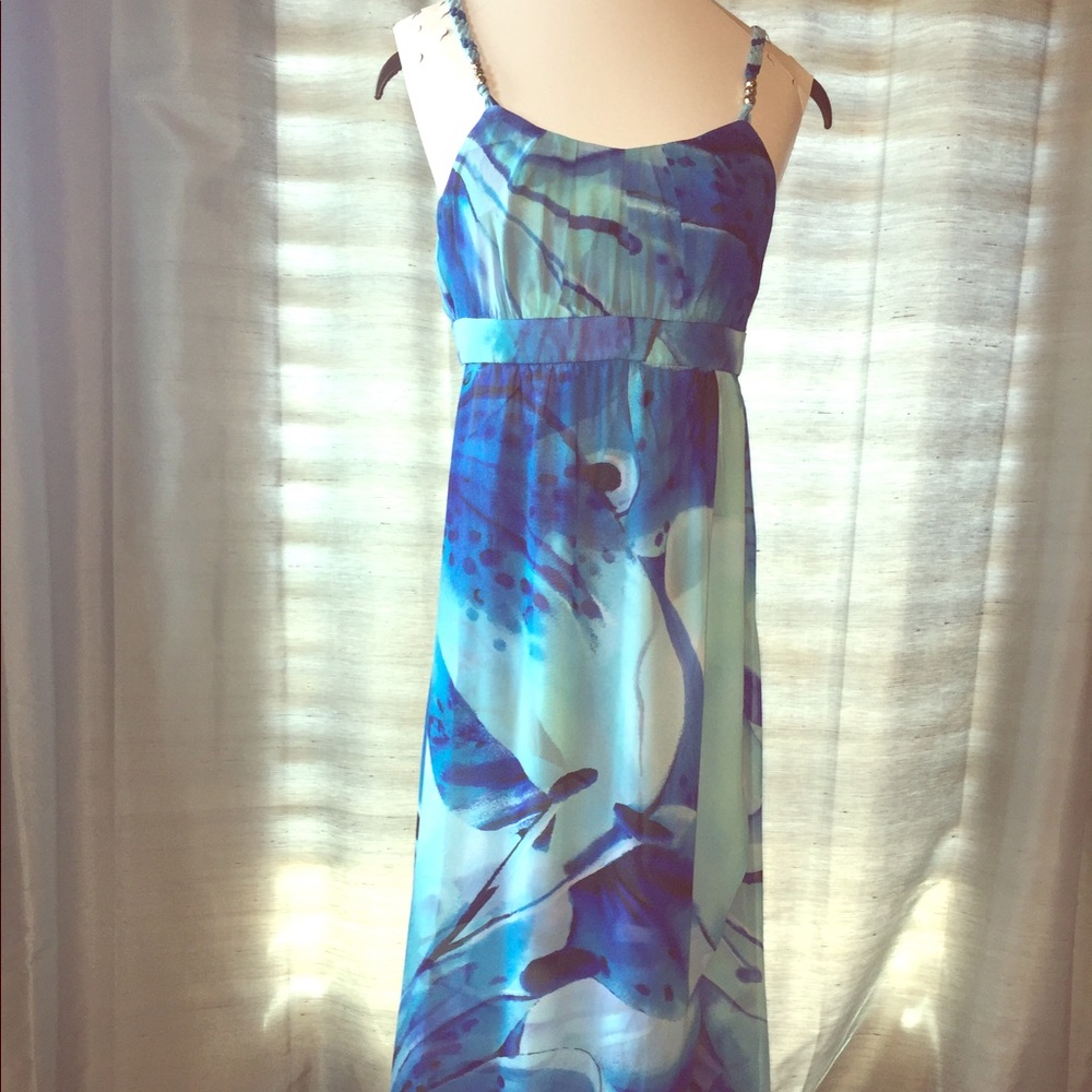 NWT White House Black Market Maxi size 4