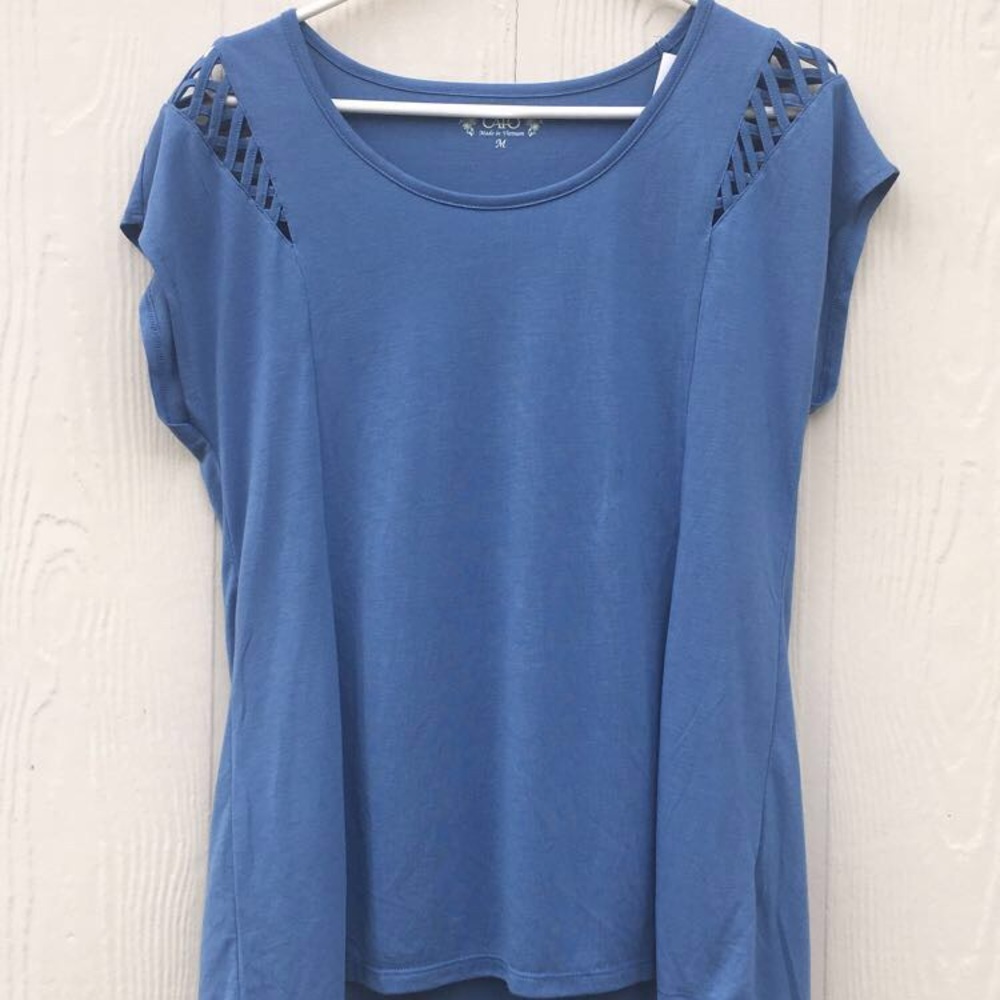 short sleeve shirt
