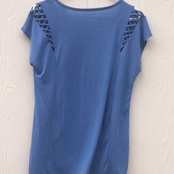 short sleeve shirt - Picture 2 of 2