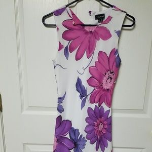 Sleeveless white floral print dress