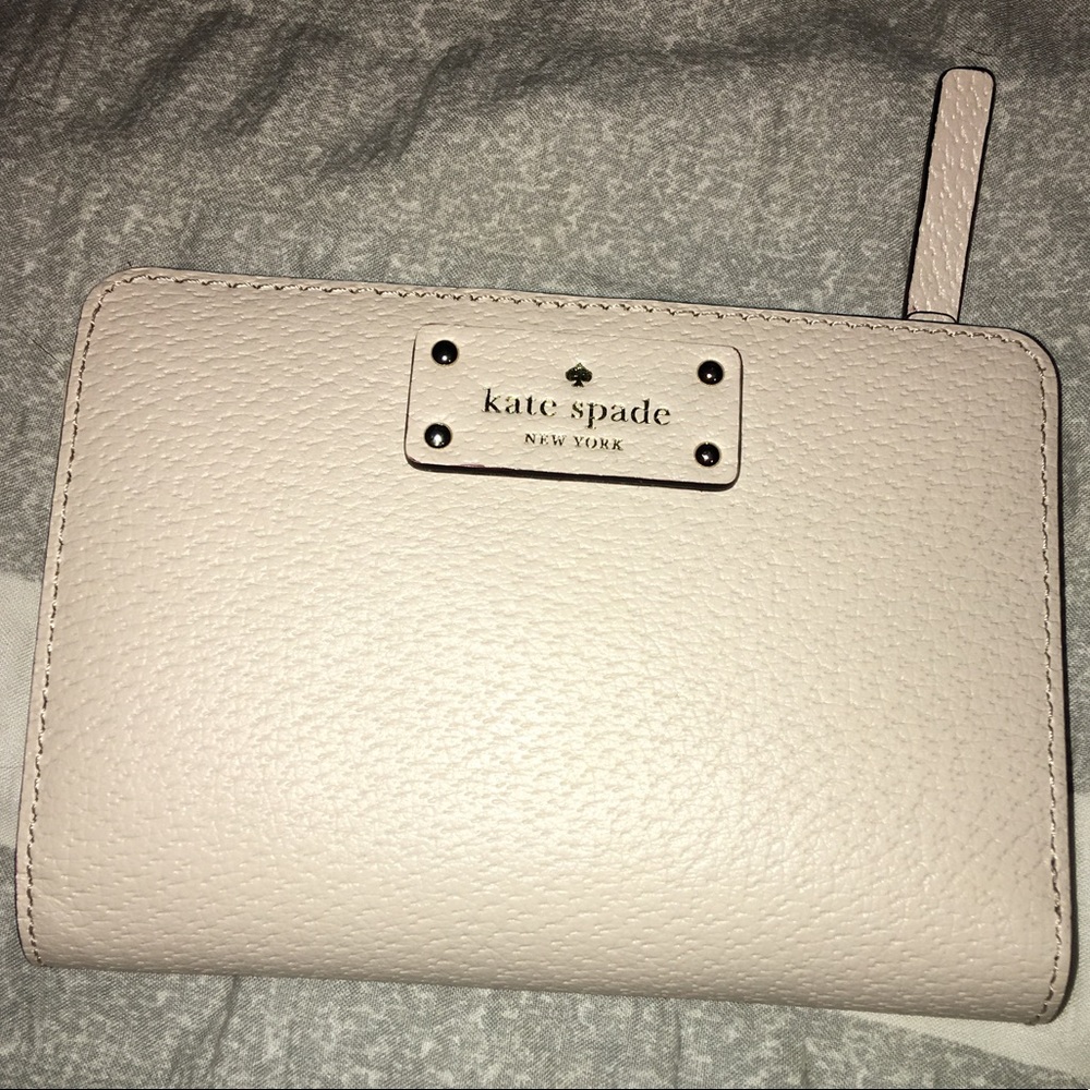 🇺🇸Kate Spade New York Wallet🇺🇸