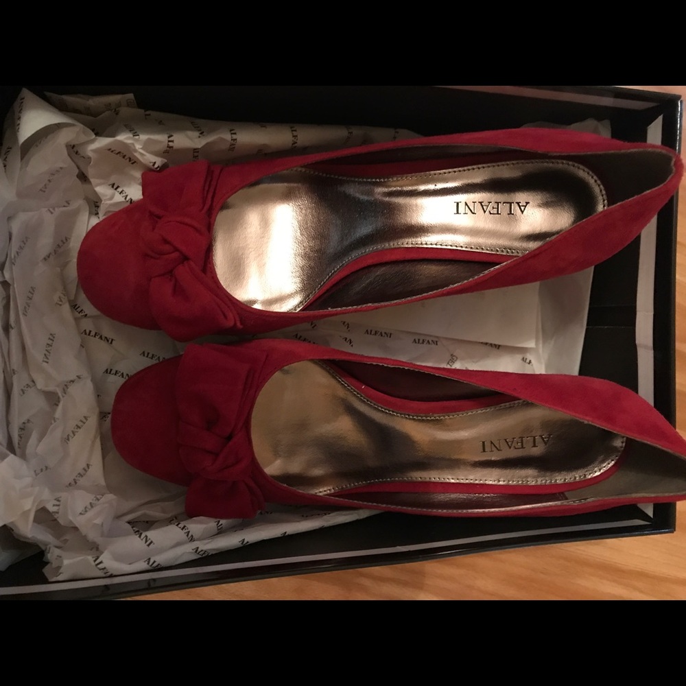 Red Alfani Wedges