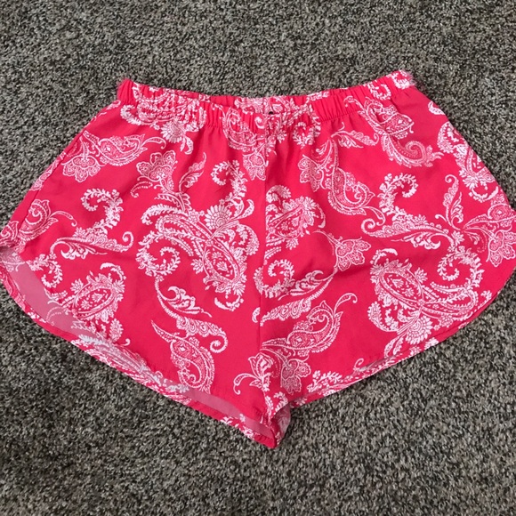 Dressy shorts - Picture 1 of 3