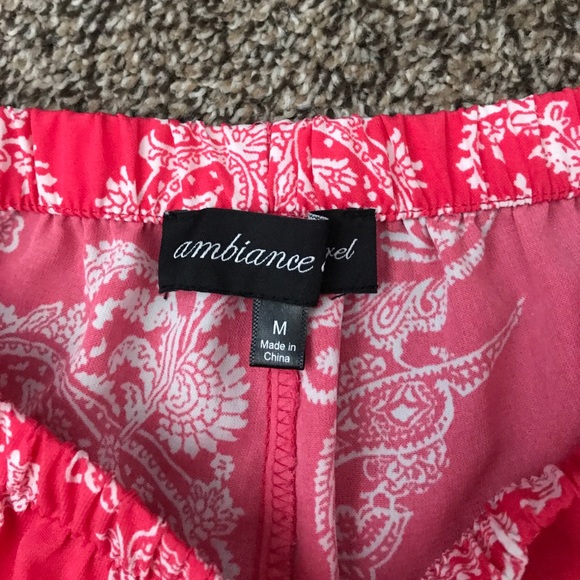 Dressy shorts - Picture 2 of 3