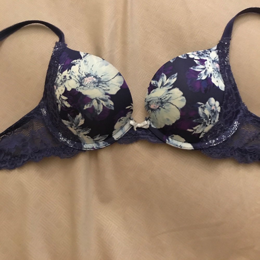 Beautiful floral bling VS BRA