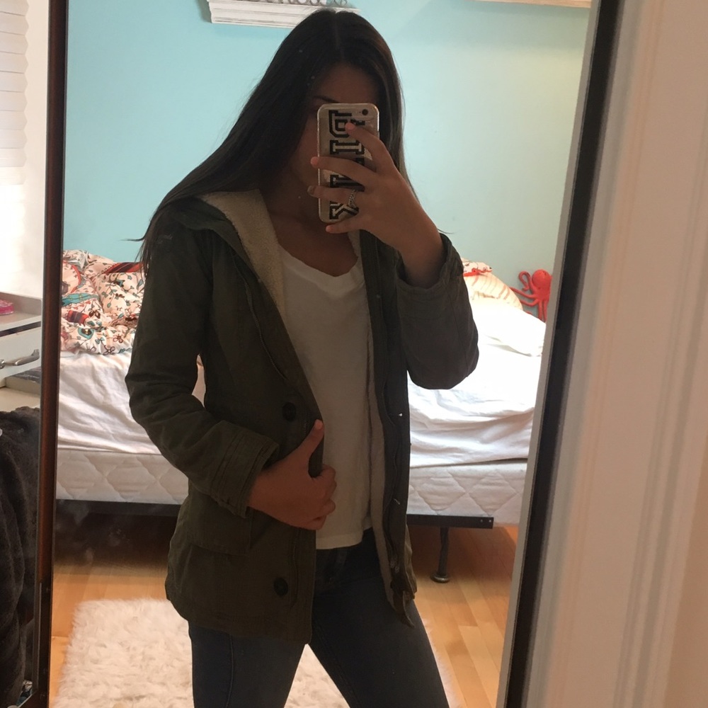 ABERCROMBIE & FITCH PARKA! Great Condition!