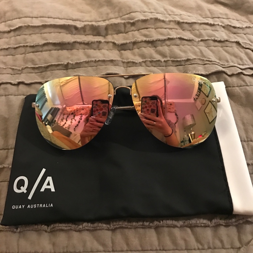 Quay muse pink and gold aviators