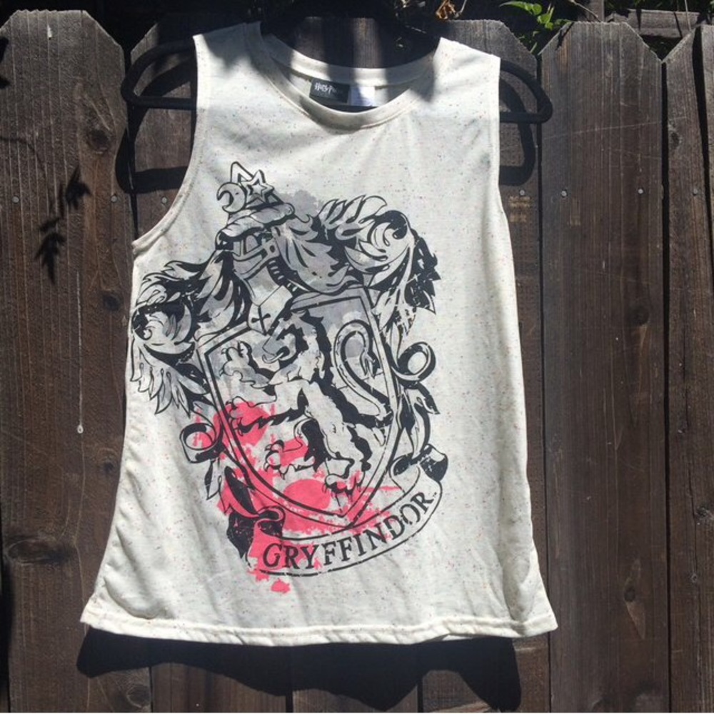 A cute Harry Potter tank top in amazing condition