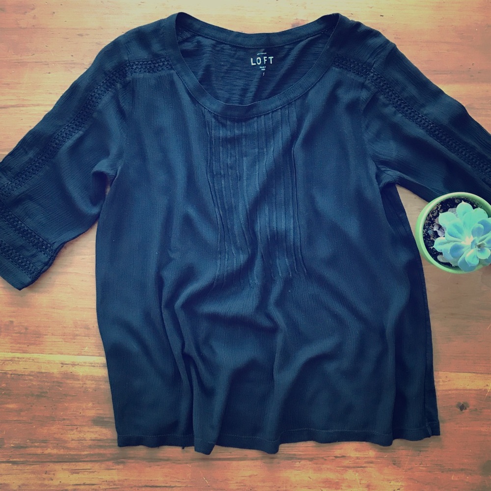 Classic Black LOFT Top