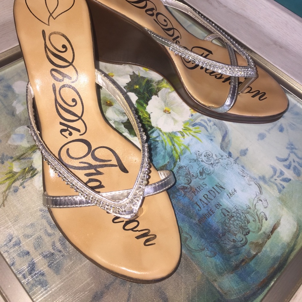 A glam pair or heel wedge