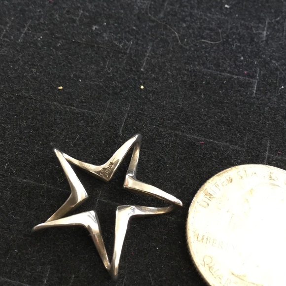 💯 % Great Pre-owned James Avery Floating star ⭐️ - Picture 2 of 2