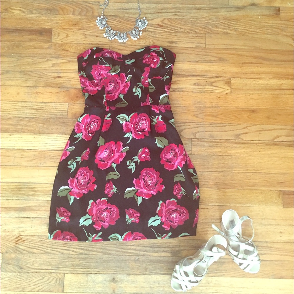 Fun BCBG floral strapless sweetheart date dress
