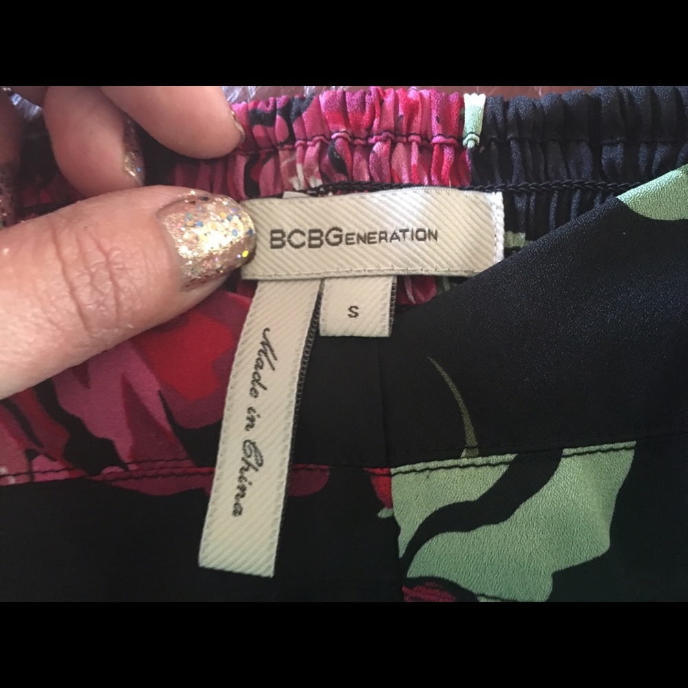 Fun BCBG floral strapless sweetheart date dress - Picture 4 of 4
