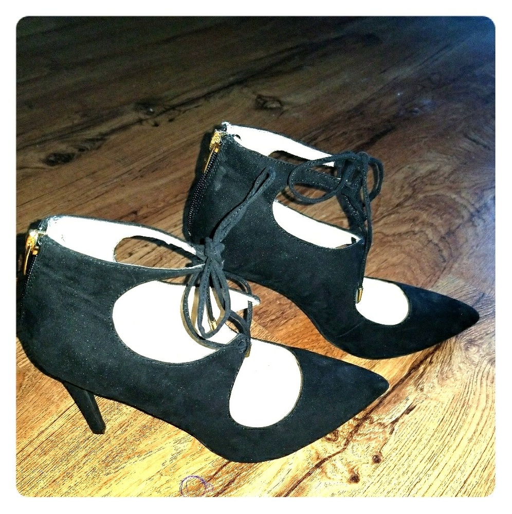 New Marc Fisher shoes, only tried on.