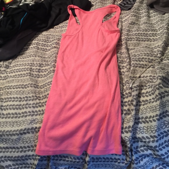 Pink Tanktop - Picture 2 of 2