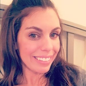 Meet your Posher, Tia