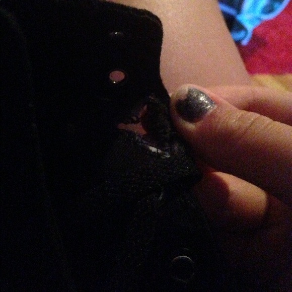 Black All-Star Converse - Picture 4 of 5