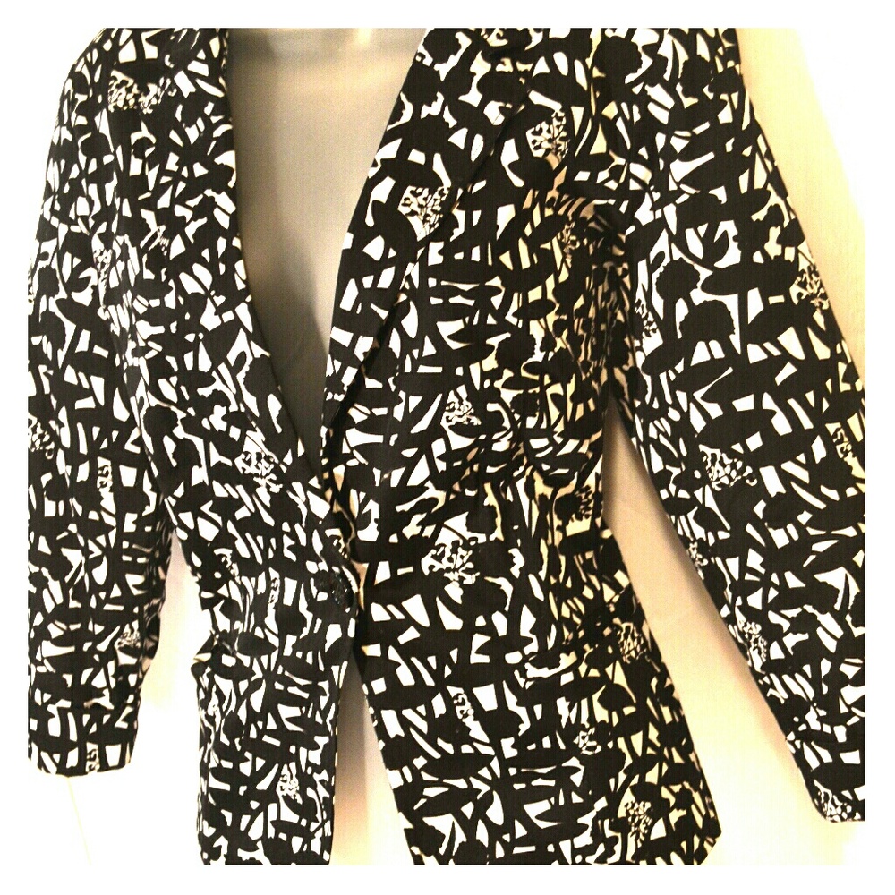 Black & white Blazer