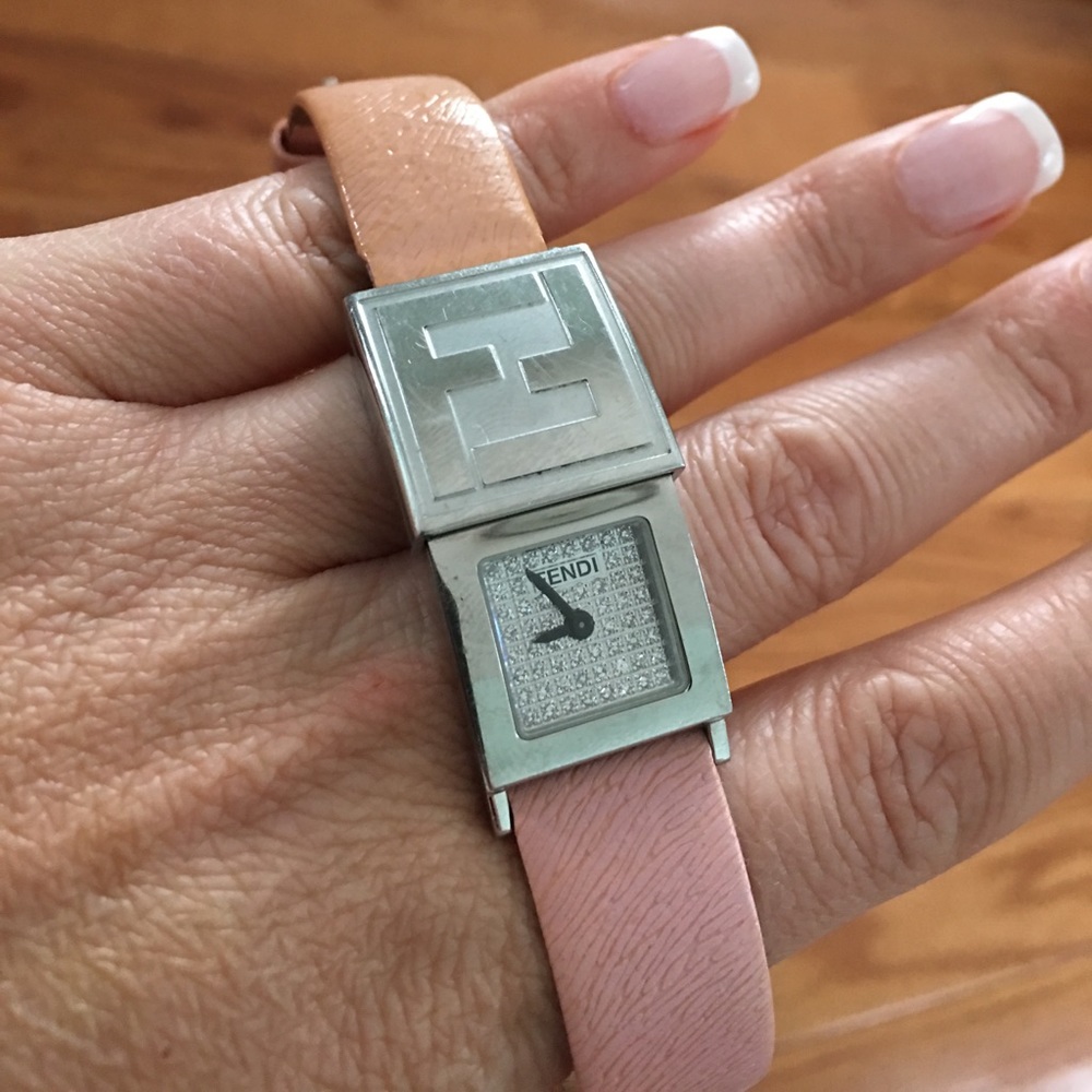 SALE!! Gorgeous Fendi Watch with Sapphire Crystals