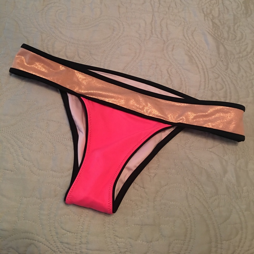 Never worn VS Swim bottom
