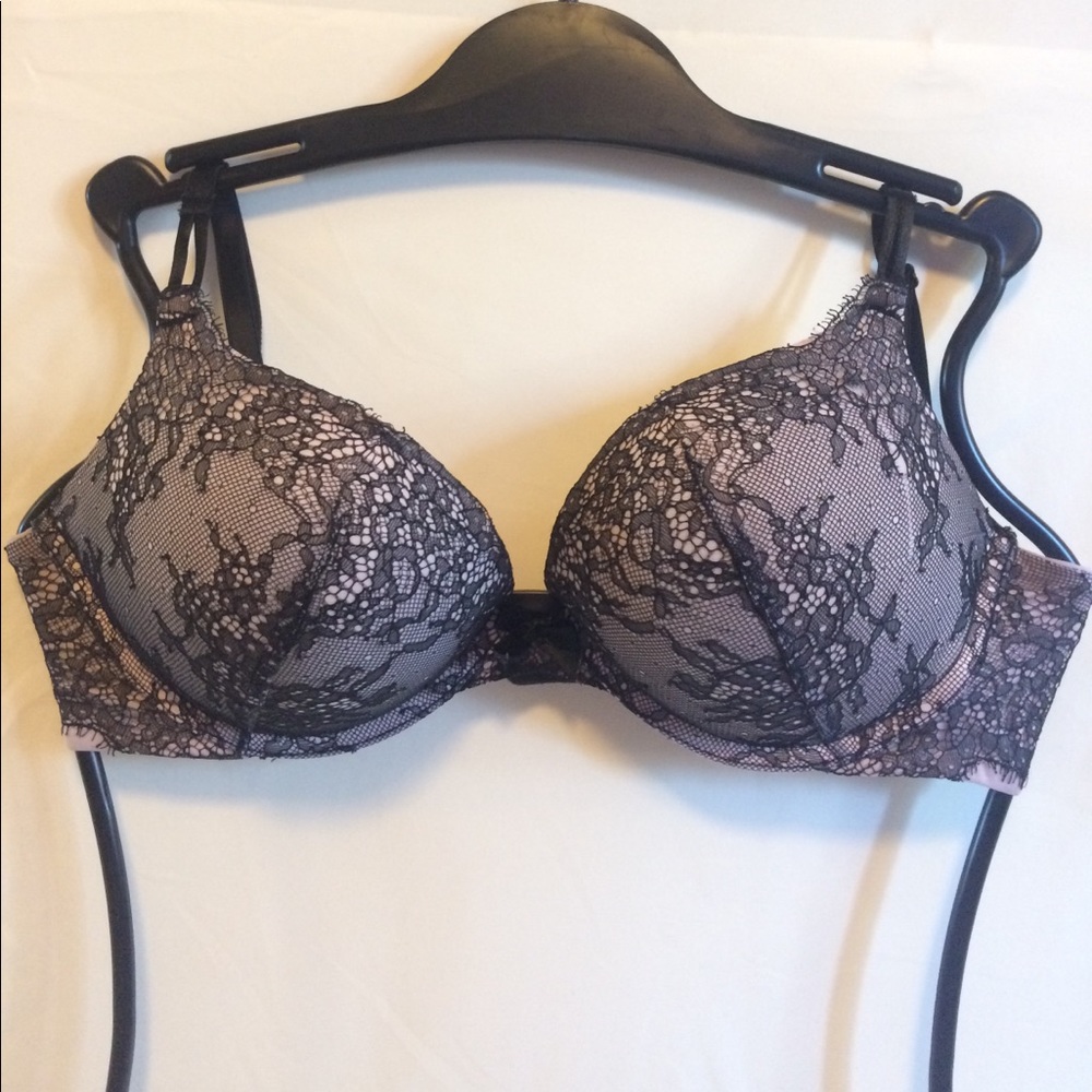 Victoria's Secret Bombshell Plunge Bra 34C