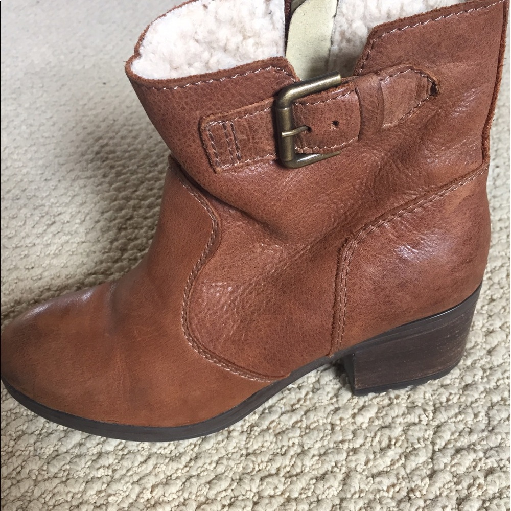 Steve Madden boots