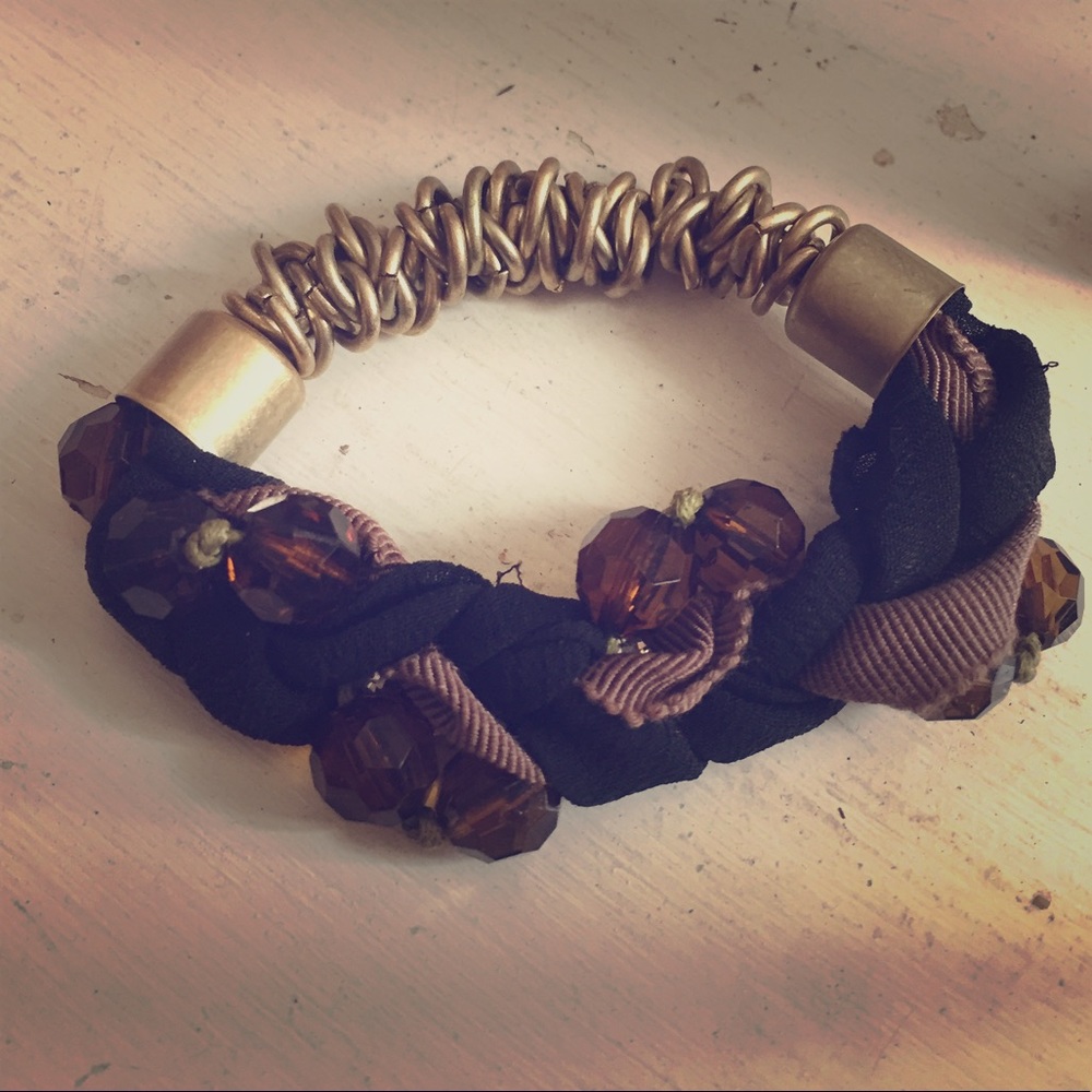 Brown black and gold beaded stretch bracelet