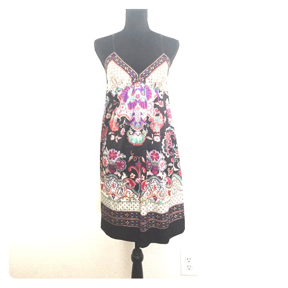 ICE silk-like patterned dress. Beautiful colors!