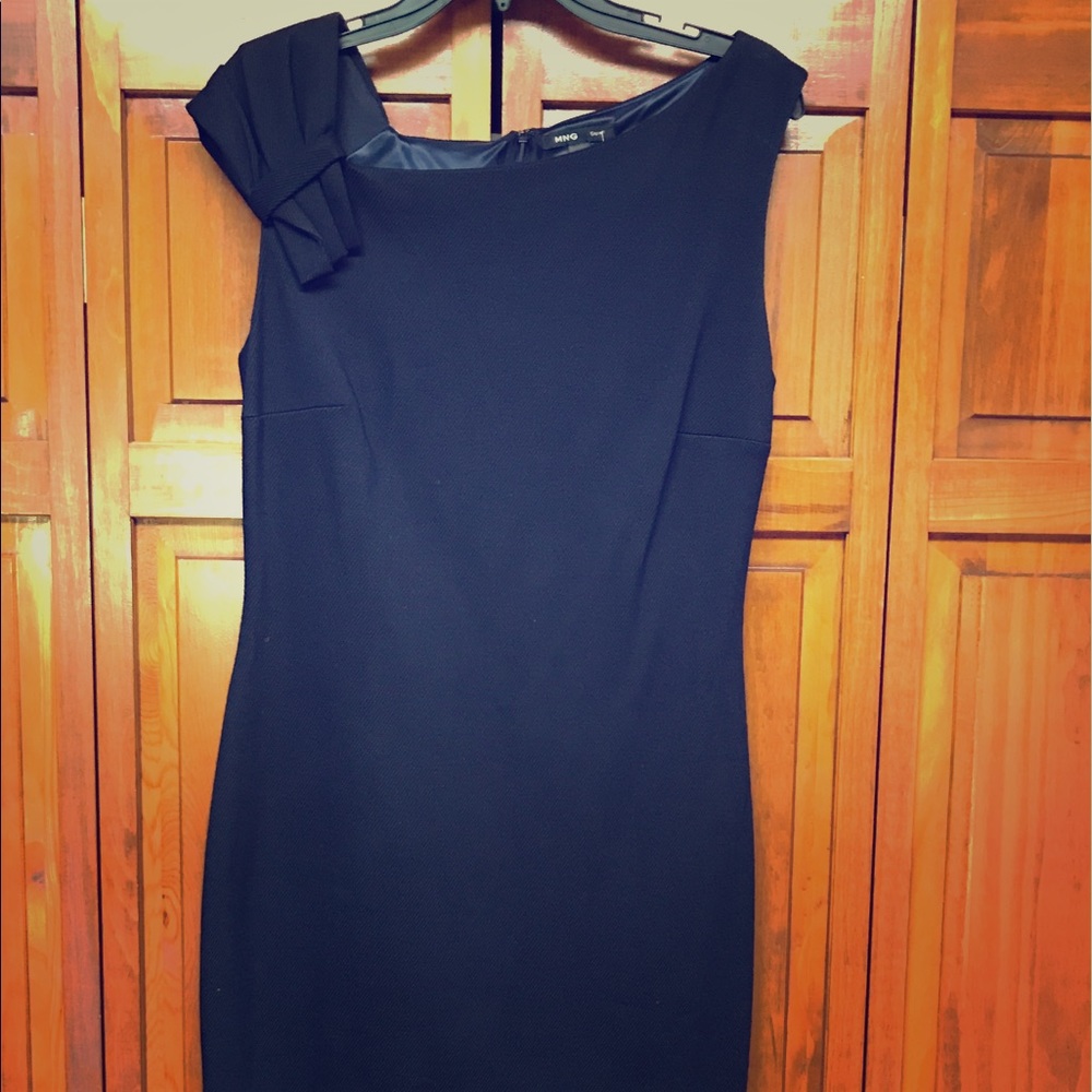 NWT Women's knee length dress