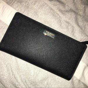 🇺🇸 New Kate Spade Black Wallet🇺🇸