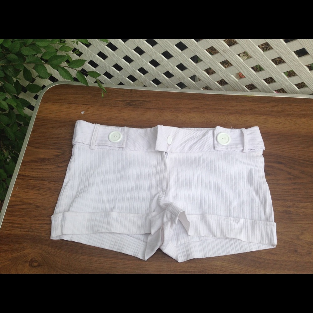White shorts size Large